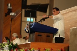 Duterte: Pass federal system in four or six years and I will step aside