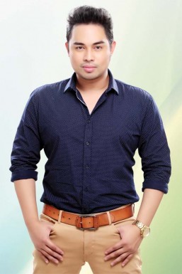 Jed Madela blasts bashers linking him to Darren Espanto