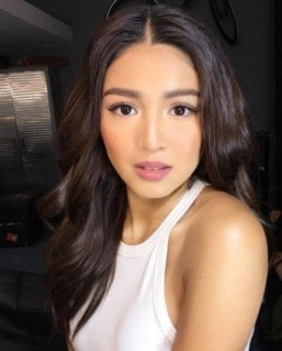 Nadine Lustre to launch makeup line