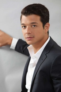 Jericho apologizes to Jennylyn for backing out of MMFF film