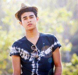 Iñigo Pascual admits to dating Fil-British beauty