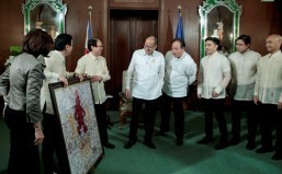 Palace told: ‘We are not giving up calls for lower tax’