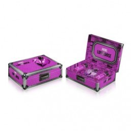 Loverdose by Diesel Diesel presents its aphrodisiac eau de parfum Loverdose in a trendy fuchsia gift box alongside a body milk and a shower gel. There's never been a better time to (re)discover this sexy perfume, featuring notes of mandarin, star anise, jasmine, gardenia and licorice. Price: €64.70 (around $88) ©Diesel