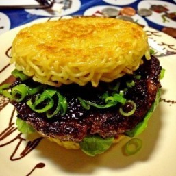Next food phenom poised to spawn copycats: ramen burgers