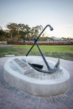 Sister cities Olongapo City and VA beach unveil anchor of friendship