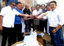 Angeles City officials welcome medical supplies from US military, church