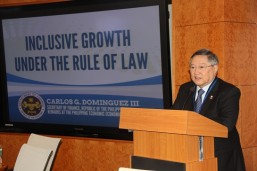 Finance Secretary Carlos G. Dominguez III delivers the Keynote Address entitled "Inclusive Growth under the Rule of Law," in the forum Economic Outlook for the Philippines: A Discussion with the Philippine Economic Team, held at the International Finance Corporation in Washington DC on 6 October 2016.