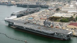 More than 3,000 US sailors switch aircraft carriers