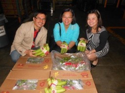 Philippine fresh bananas available at Gelson’s and Walmart on 21 September 2013