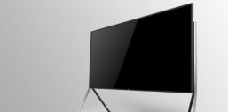 Samsung launches world’s first flexible TV