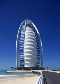Burj Al Arab to fete its 15th anniversary like it’s 1999