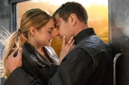 ‘Divergent’ dominates worldwide box office