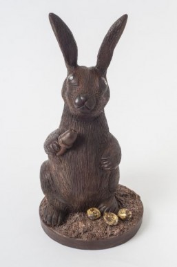 Outrageous chocolate Easter bunny costs $49,000 thanks to diamond eyes