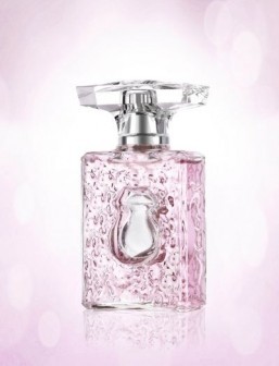 Salvador Dali presents new floral-fruity fragrance