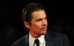 The Berlinale will screen the keenly awaited "Boyhood", the latest collaboration between Ethan Hawke, pictured here, and US director Richard Linklater. ©AFP/FILIPPO MONTEFORTE