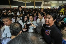 Poe to SC: Allow people to choose next president