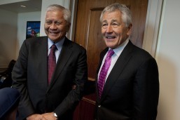 Hagel Says US to Further Strengthen Defense Ties with PH