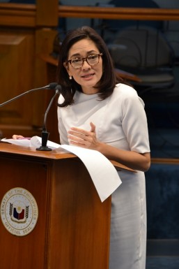 Hontiveros expresses alarm over HIV-AIDS incidence among youth