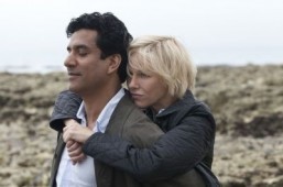 Diana film gets premiere as star defends role