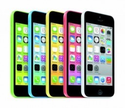 Apple launches 8GB iPhone 5C in Europe