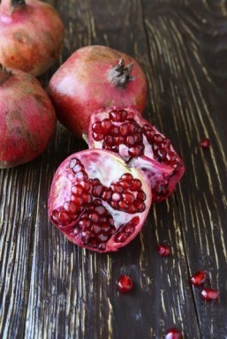Pomegranates have an anti-aging effect and are good for our neurons