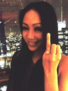 Kababayan host Jannelle So is engaged!
