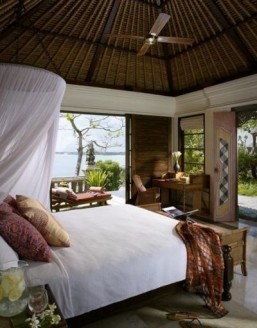 Most popular top tier luxury hotel brand online