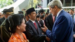 Kerry in SE Asia seeking support against IS