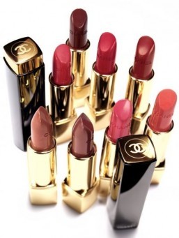 Chanel shimmers with new lip colors