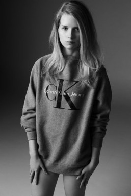 Calvin Klein and MyTheresa unveil the ‘Re-issue project’ featuring Lottie Moss