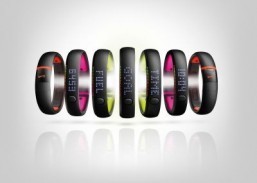 Nike moves focus from wearable hardware to apps