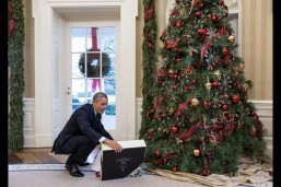 US media criticize Obama for missing Paris rally