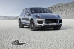 New Porsche Cayenne makes its debut