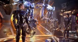 Del Toro eyes monster hit with ‘Pacific Rim’