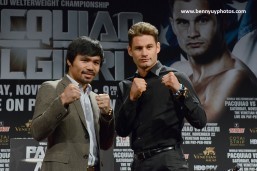 Mayweather says he isn’t evading Pacquiao