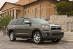 2017 Toyota Sequoia lives up to its name with big power, roominess, and capability