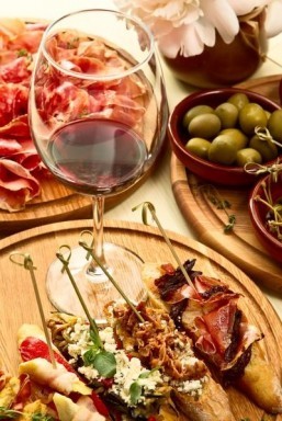 Saveur magazine will be hosting a culinary tour of Spain on Windstar Cruises in 2014. ©bezikus/shutterstock.com