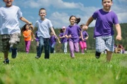 Kids who play outside are more spiritual and creative: study
