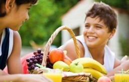5 tips for getting kids to eat more fruit