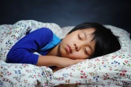 Earlier bedtime may help a child’s waistline: study