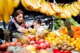 Panic in the kitchen: UK digests new fruit and veg advice