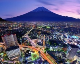 Tokyo citizens hand in $28m in lost cash: police