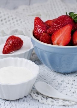 Strawberries and cream is a quintessential summertime and Wimbledon dessert. ©Natalija Sahraj /shutterstock.com