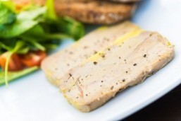 Sao Paulo judge lifts ban on sale of foie gras