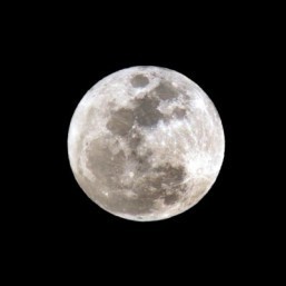 Now anyone can fly a spaceship to the moon