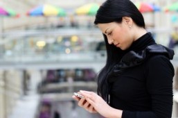 US mobile shopping revenues top $10b in 2013