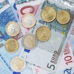 Euro zone remains a source of confusion for UK travelers