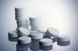 Aspirin lowers colon cancer risk, but not for all
