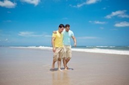Same-sex couples wed in Florida as gay marriage ban ends