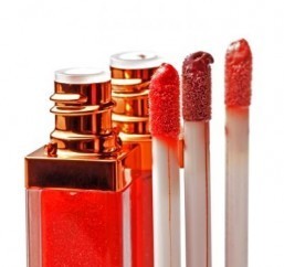 Bright colors set the tone at MakeUp in Paris